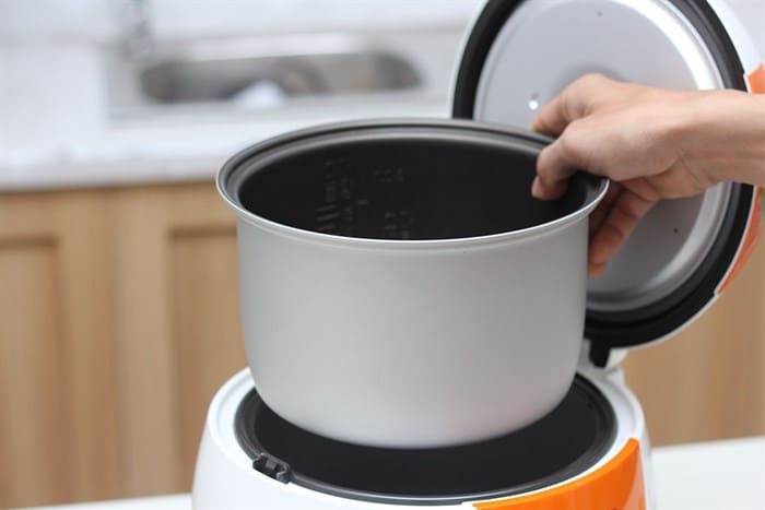 Nồi cơm điện 1.0L Cuckoo CR-0661 - Xanh/Cam